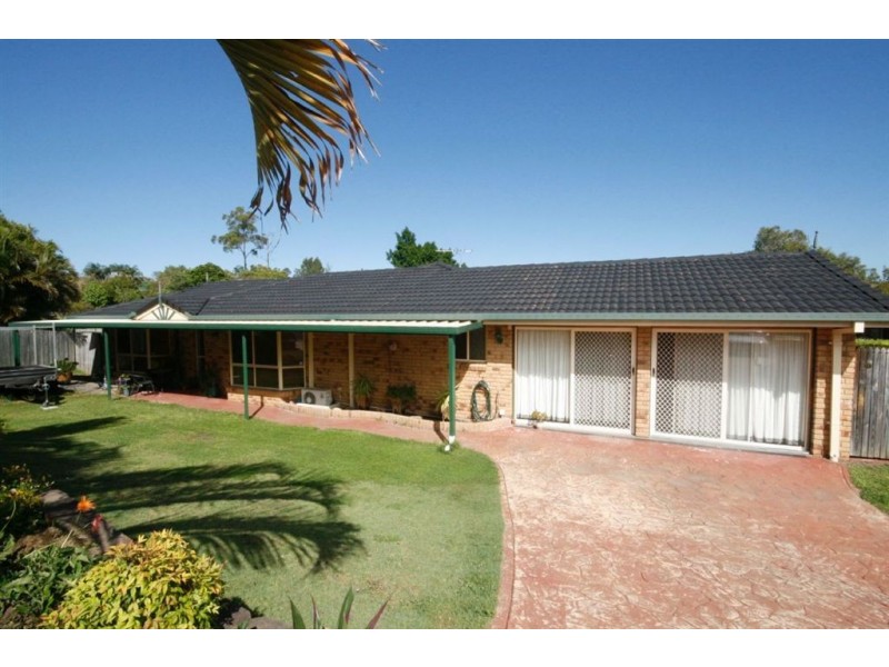 8 Avandel Court, Eatons Hill QLD 4037