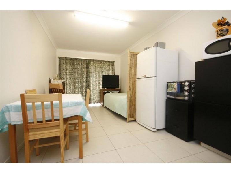 8 Avandel Court, Eatons Hill QLD 4037