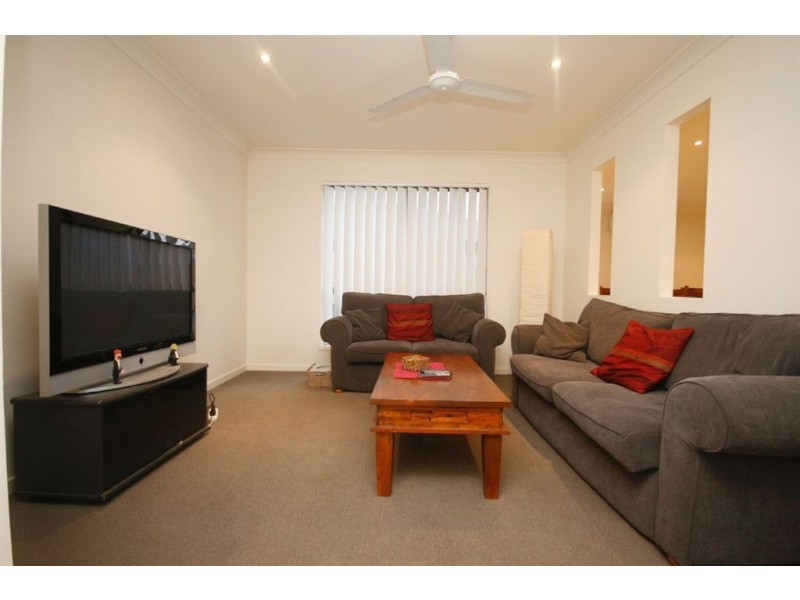 18 Odense Street, Fitzgibbon QLD 4018