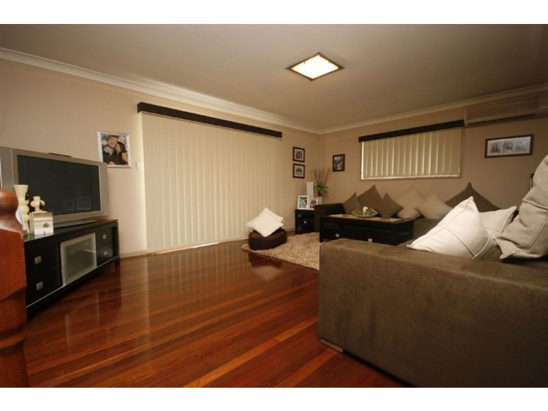 7 Sharif Street, Mcdowall QLD 4053