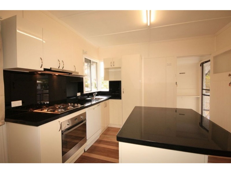 50 Thuruna St, Stafford QLD 4053