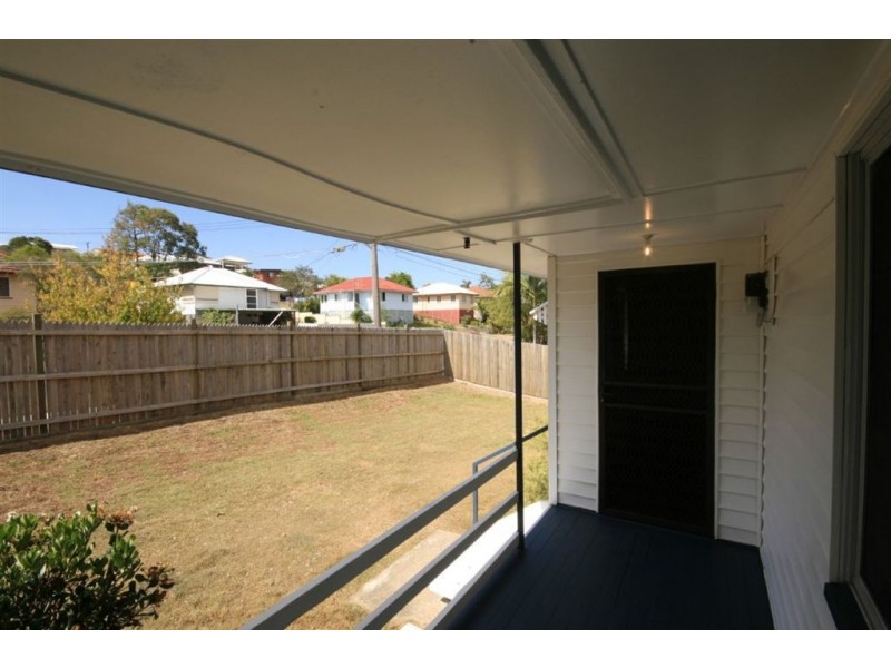 50 Thuruna St, Stafford QLD 4053