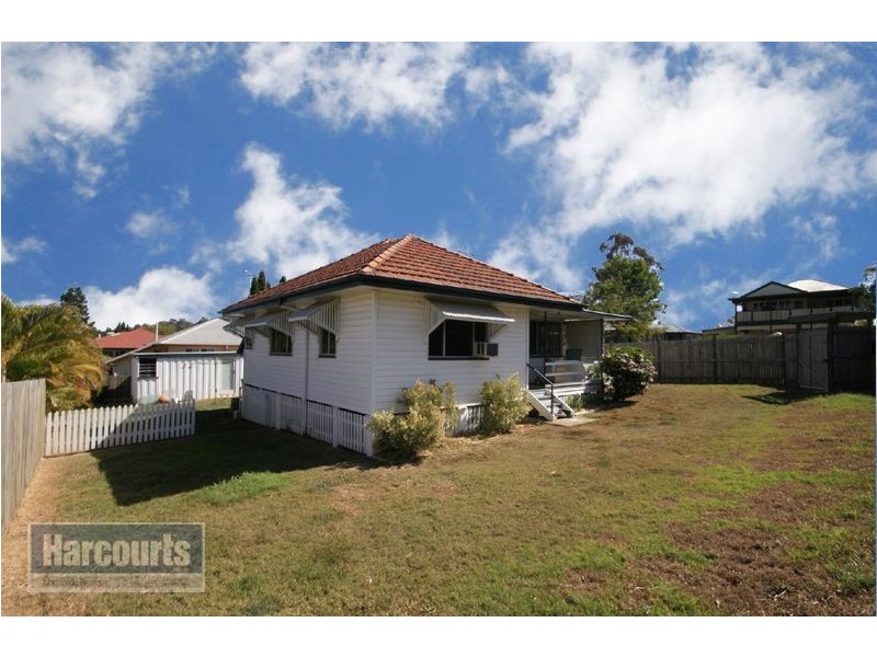 50 Thuruna St, Stafford QLD 4053