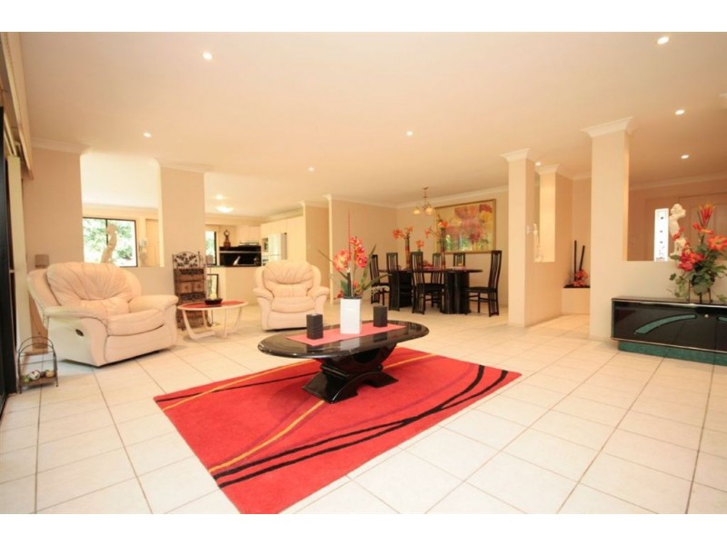 43 Ashley Road, Chermside West QLD 4032