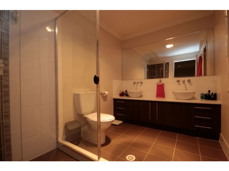 62 Caribou Cr, Fitzgibbon QLD 4018