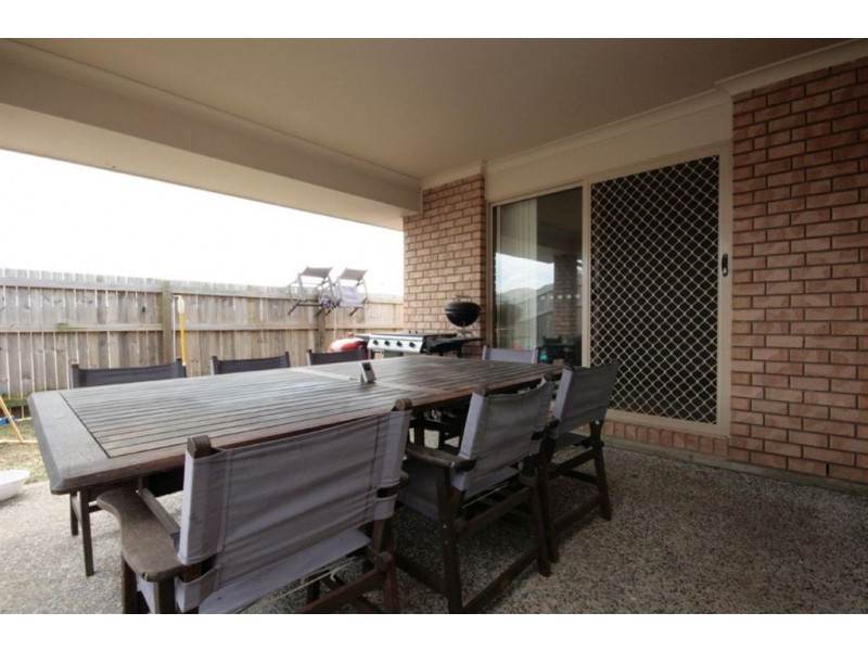 6 Eeles Drive, Morayfield QLD 4506