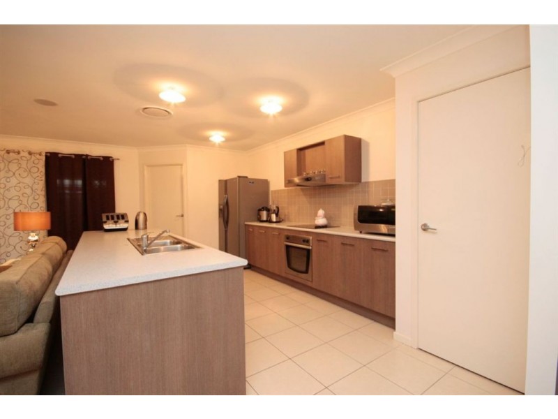 7 MacLean Close, Fitzgibbon QLD 4018