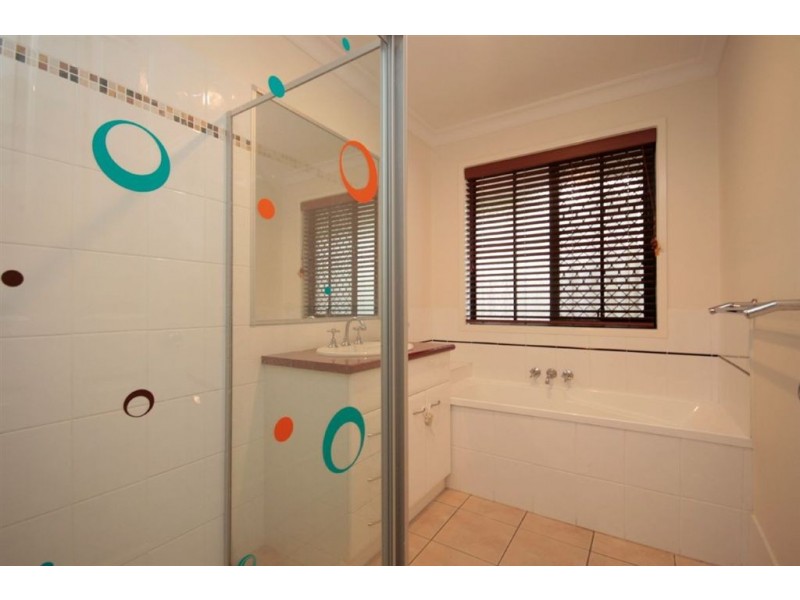 4 Regent Close, Taigum QLD 4018