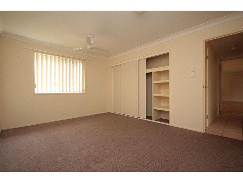 16 Kirralee Cr, Upper Kedron QLD 4055
