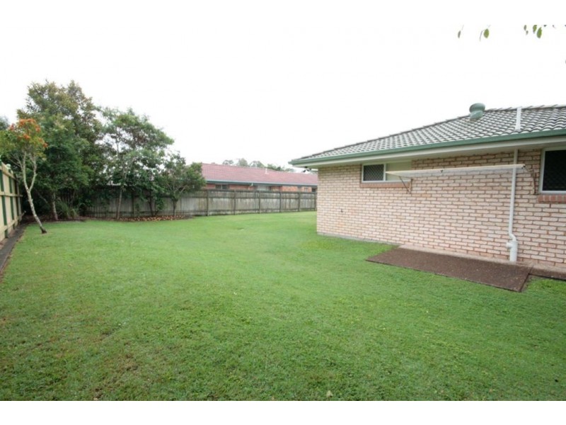 16 Kirralee Cr, Upper Kedron QLD 4055