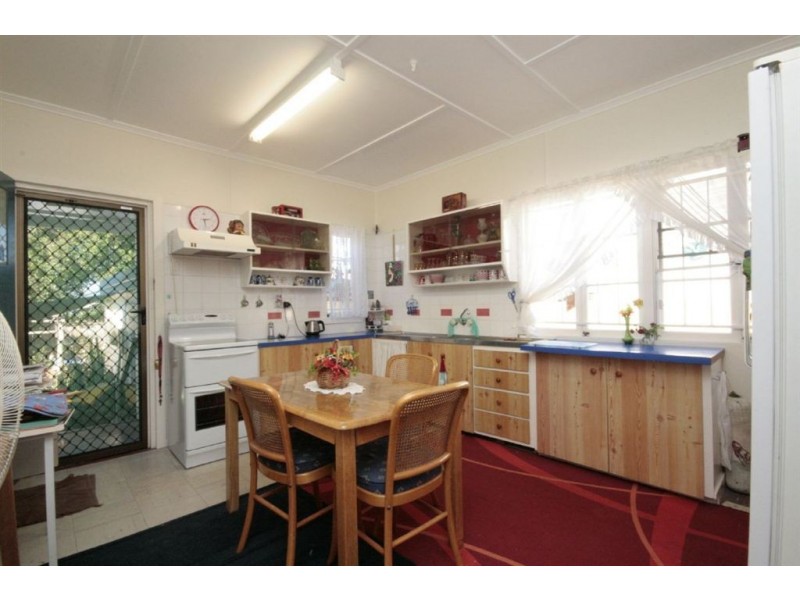 73 Charlie Street, Zillmere QLD 4034