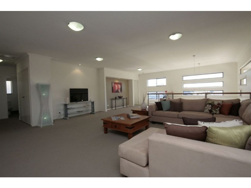 6 Kagan Close, Bridgeman Downs QLD 4035