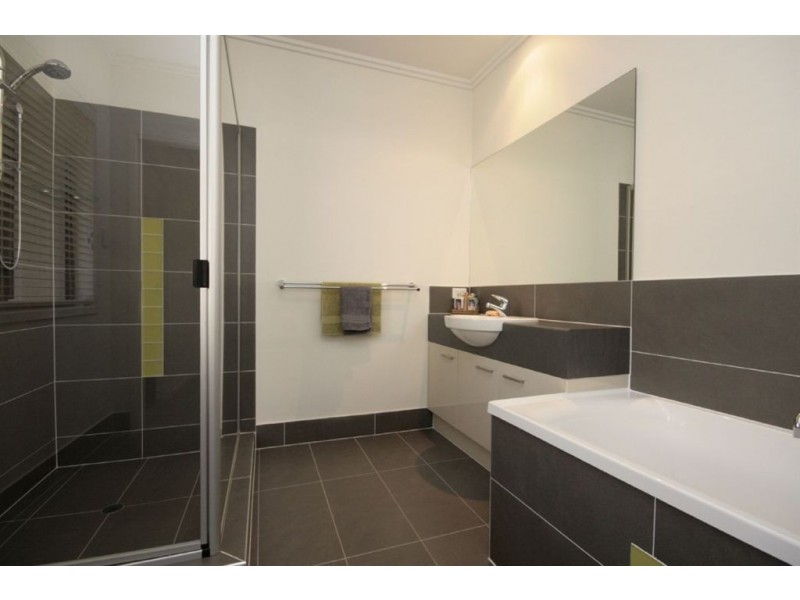 6 Kagan Close, Bridgeman Downs QLD 4035