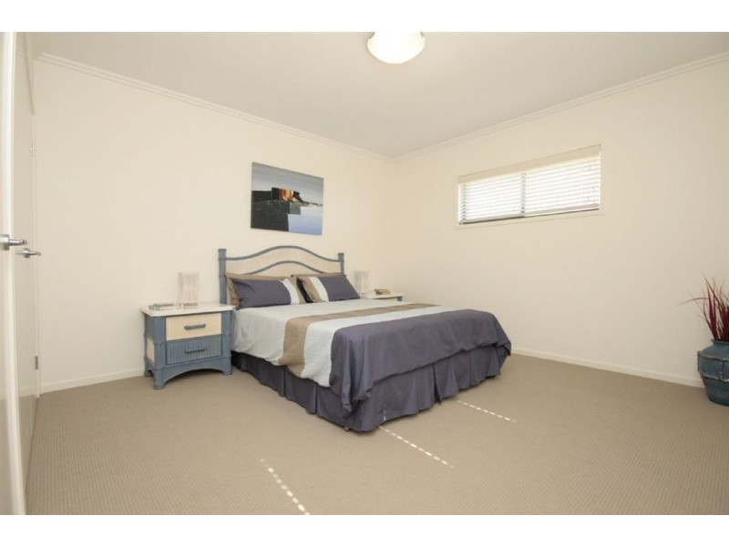 6 Kagan Close, Bridgeman Downs QLD 4035