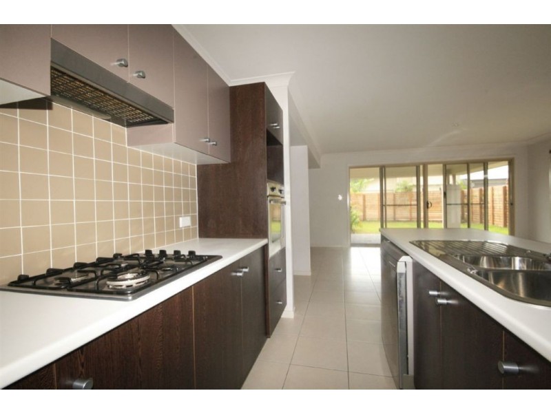 9 Birdwing Street, Kallangur QLD 4503