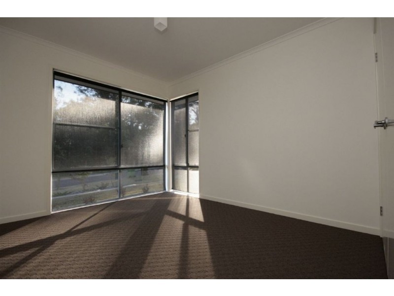 19 Stirling Esplanade, Griffin QLD 4503