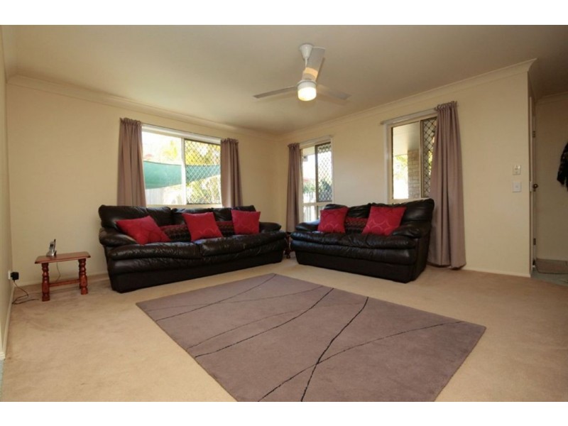 45 Azalea Cr, Fitzgibbon QLD 4018