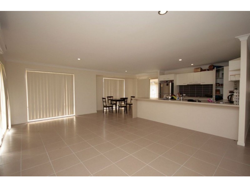 7 Bangalow street, Morayfield QLD 4506