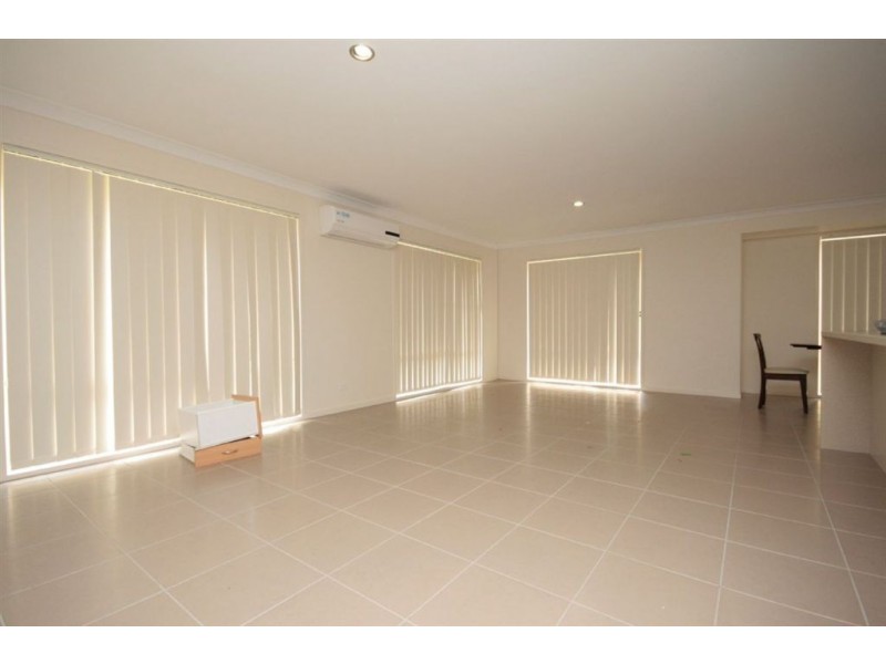7 Bangalow street, Morayfield QLD 4506