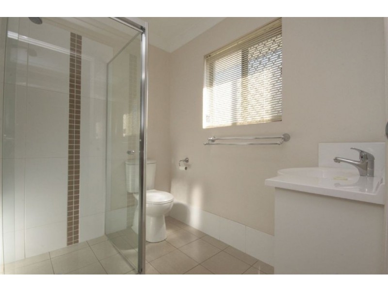 4/5 Western Avenue, Chermside QLD 4032