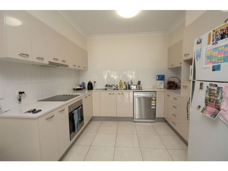 4/60 Sparkes Street, Chermside QLD 4032