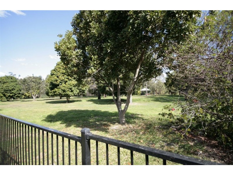 4/37 Gamelin Crescent, Stafford QLD 4053