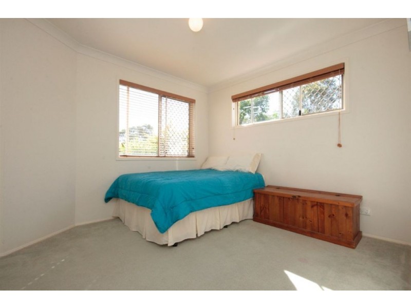 3 Azalea Crescent, Fitzgibbon QLD 4018