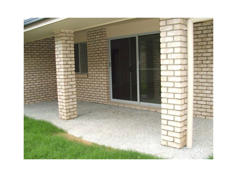 16 Ernestine Cct, Eagleby QLD 4207