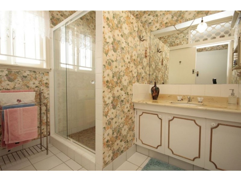 12 Centre Street, Aspley QLD 4034