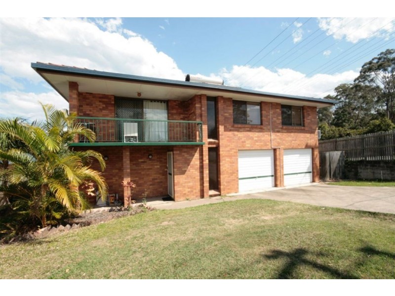 2 Folkstone Av, Albany Creek QLD 4035
