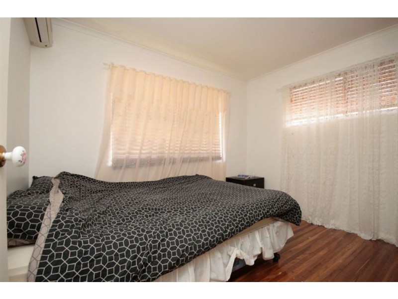 2 Folkstone Av, Albany Creek QLD 4035
