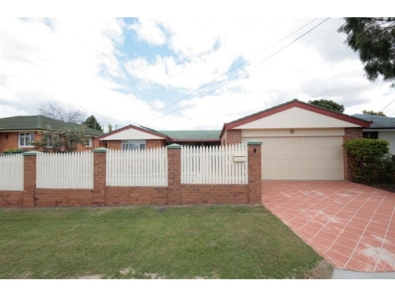 8 Dumaurier Street, Chermside QLD 4032