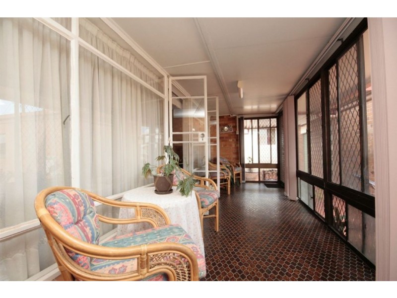 8 Dumaurier Street, Chermside QLD 4032