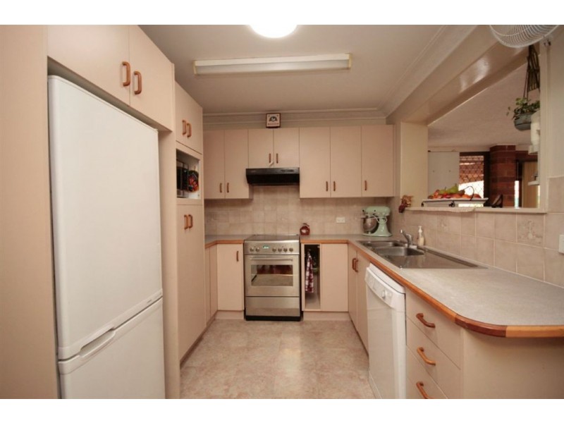 8 Dumaurier Street, Chermside QLD 4032