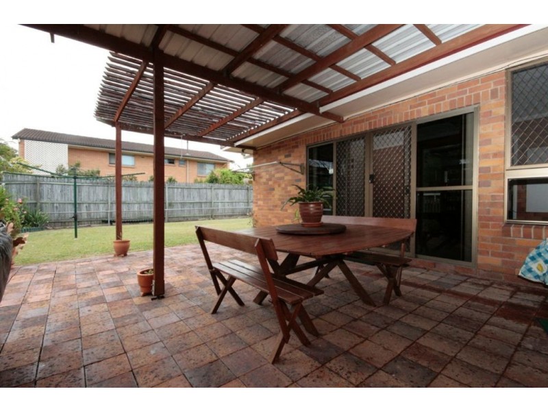 8 Dumaurier Street, Chermside QLD 4032