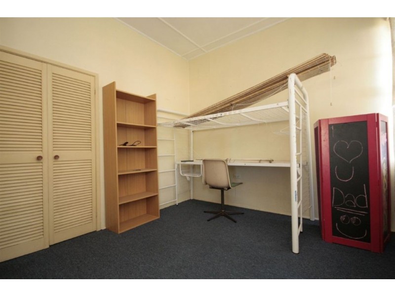 81 Esplanade North, Deception Bay QLD 4508