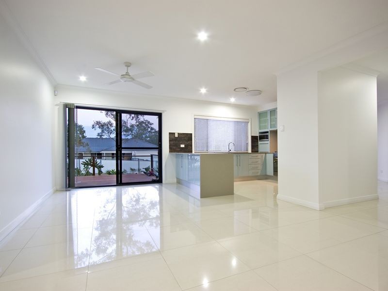 7 Cassia Street, Bridgeman Downs QLD 4035