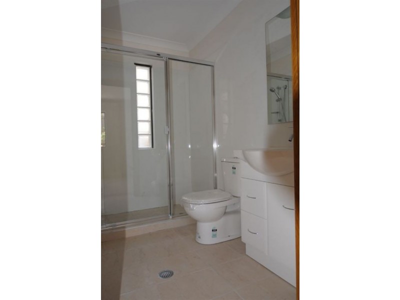 1-2/26 Sparkes Street, Chermside QLD 4032