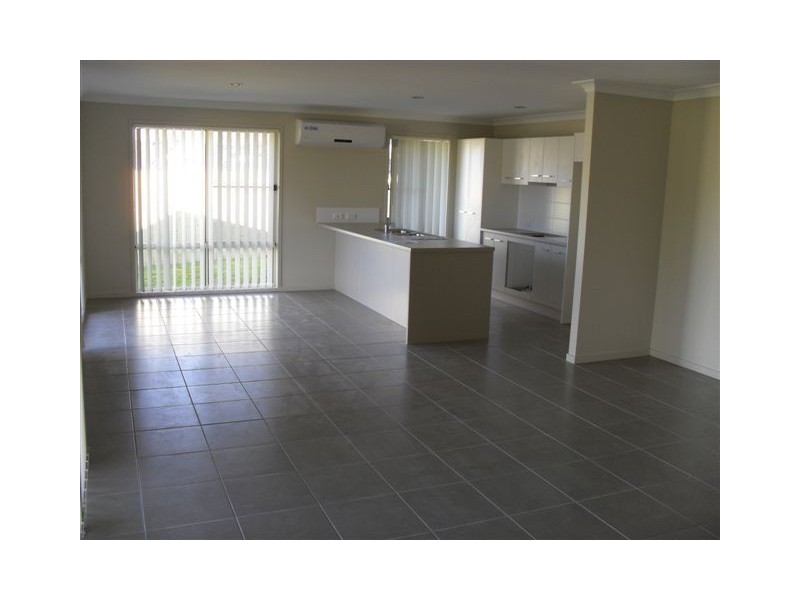 4 Apache Street, Dakabin QLD 4503