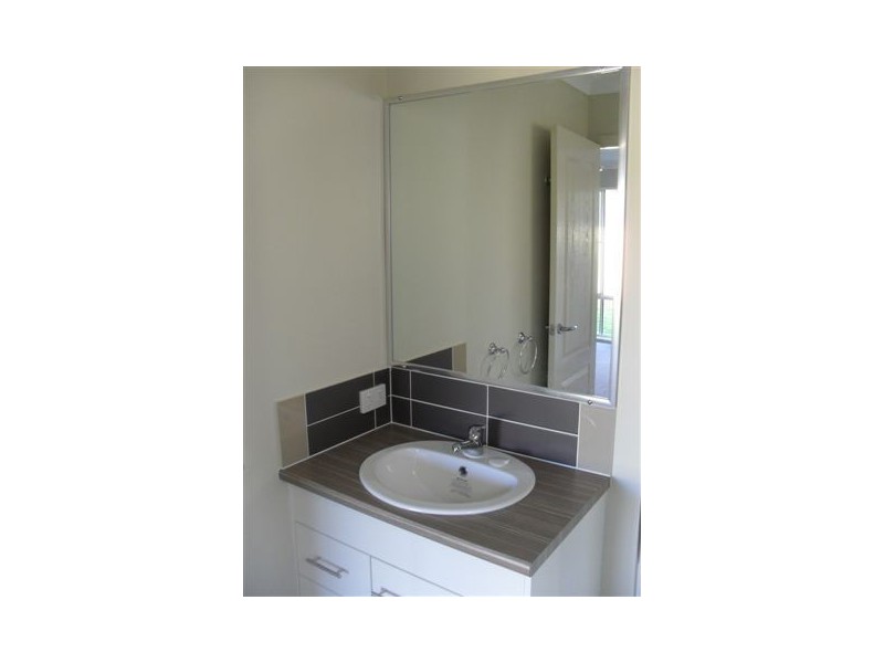 4 Apache Street, Dakabin QLD 4503