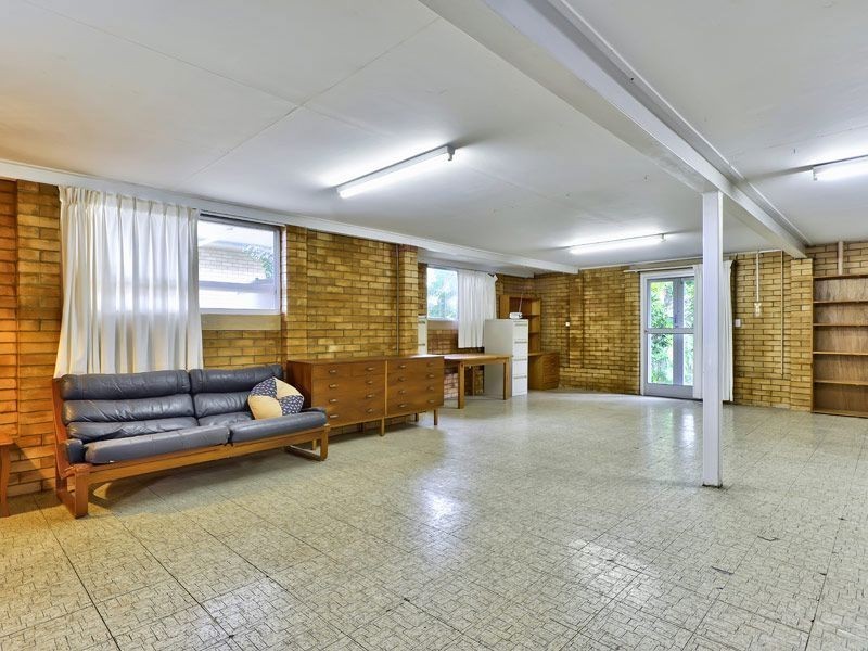 22 Kanofski Street, Chermside West QLD 4032