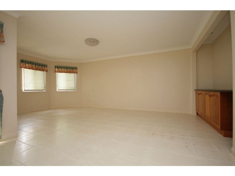 79 Voyager Cct, Bridgeman Downs QLD 4035