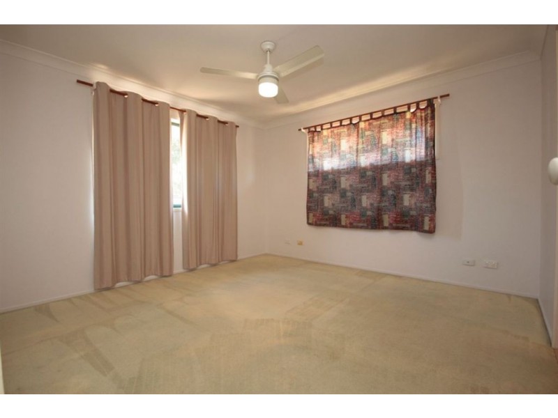 16 Silkyoak Cct, Fitzgibbon QLD 4018