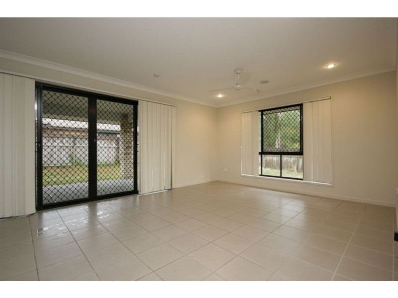 11 Surrey Cl, Bald Hills QLD 4036