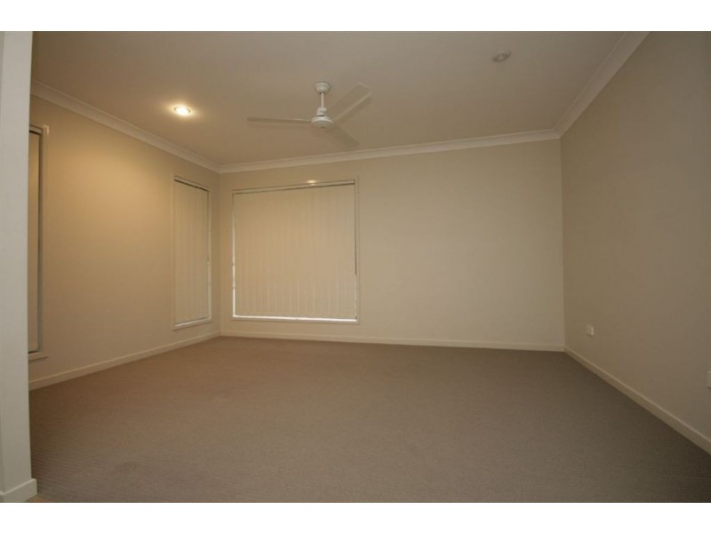 11 Surrey Cl, Bald Hills QLD 4036