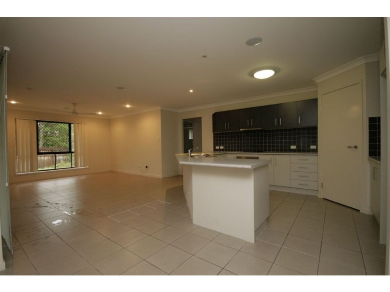 11 Surrey Cl, Bald Hills QLD 4036