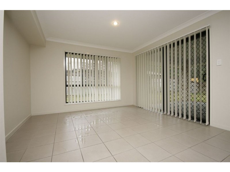 11 Surrey Cl, Bald Hills QLD 4036