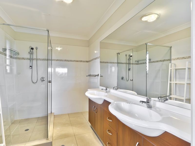 51 Caribou Cr, Fitzgibbon QLD 4018