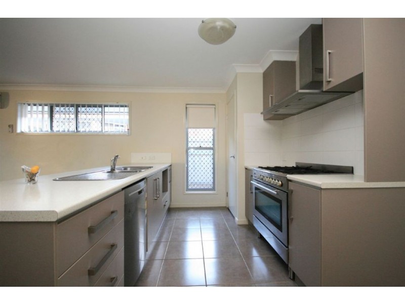 17 Highbridge Cct, Carseldine QLD 4034