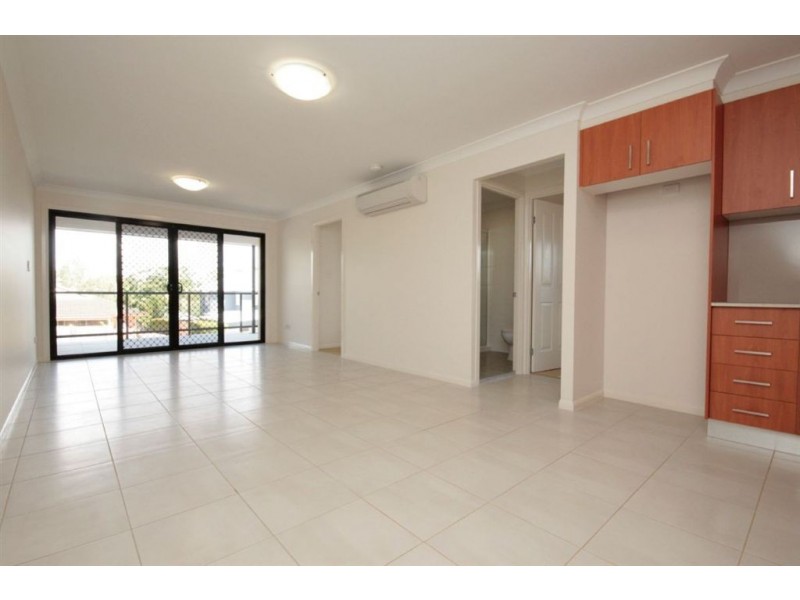 4/5 Rhodes St, Stafford QLD 4053
